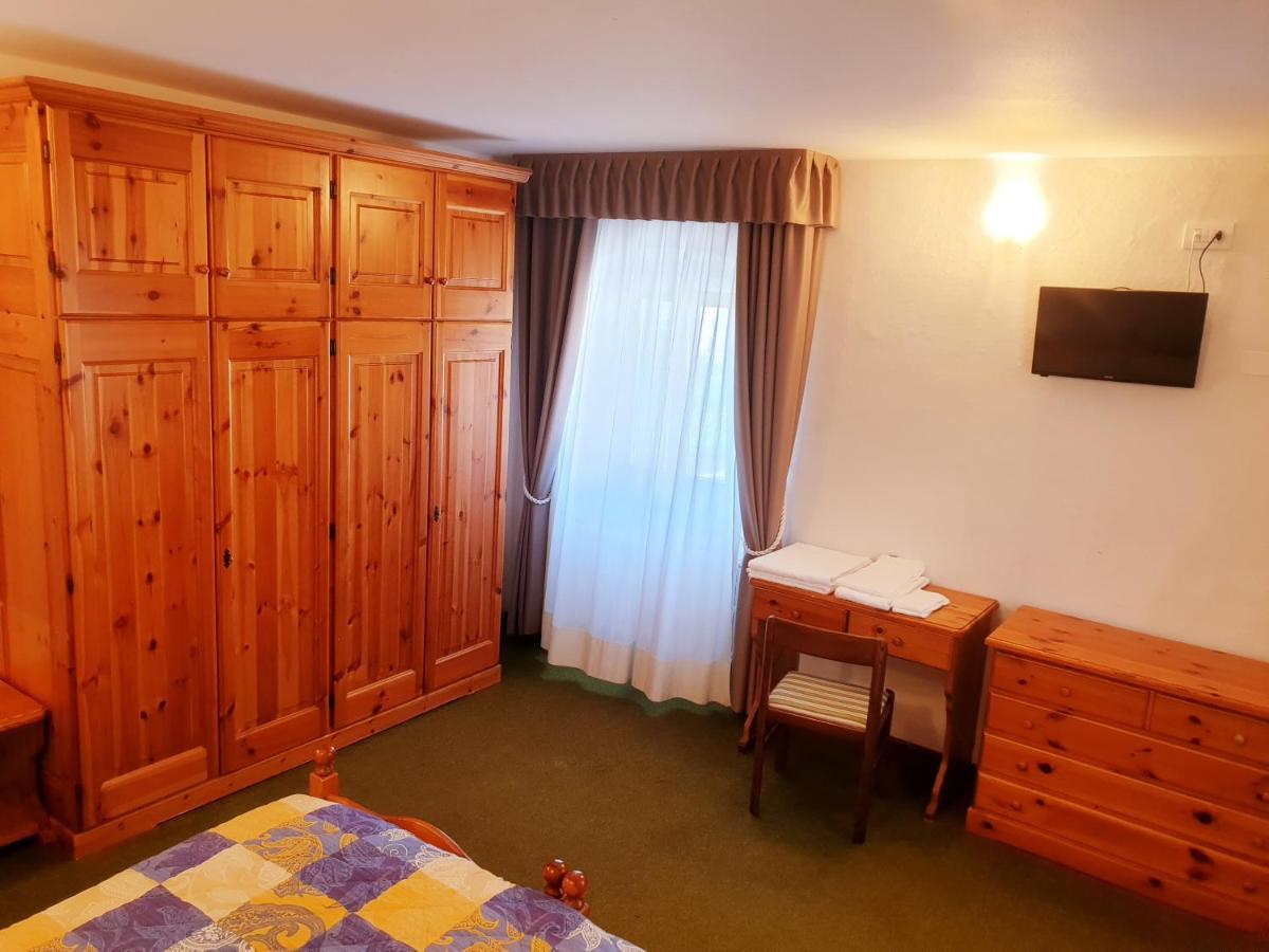 Lorenzago Di Cadore Albergo Trieste מראה חיצוני תמונה
